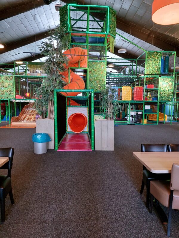 Monkey Town Veghel © Copyright Funguide.nl