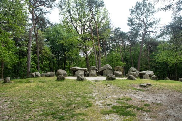 HunebedD45 via Wikimedia Richard Broekhuijzen onder CC BY-SA 4.0