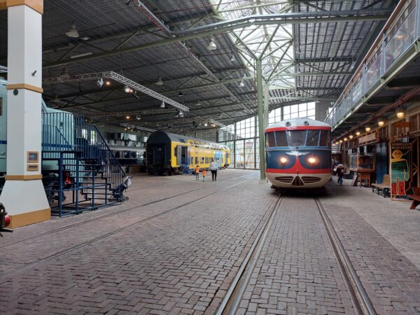 Spoorwegmuseum © Copyright Funguide.nl