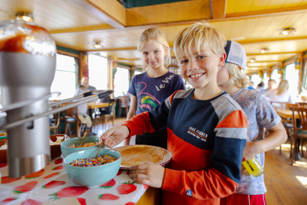 Pannenkoekenboot Amsterdam © Copyright Rotterdam Leisure Group