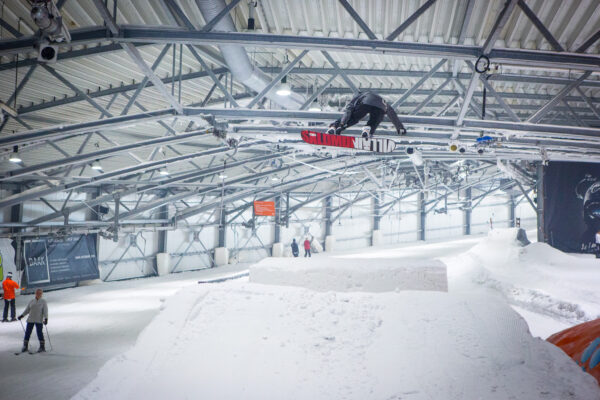 Skiën en snowboarden © Copyright De Uithof