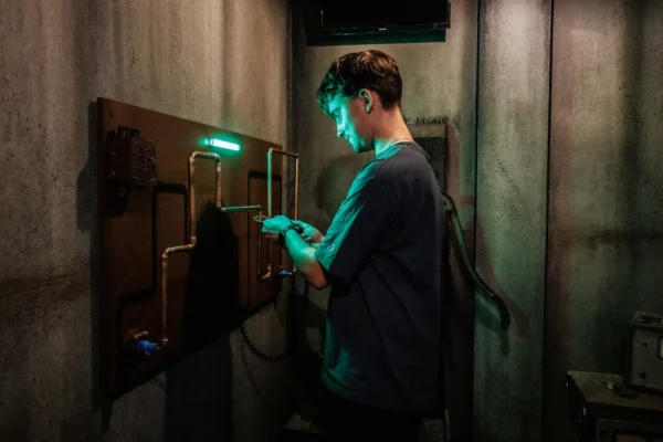 De Basement Challenge © Copyright De Voltage