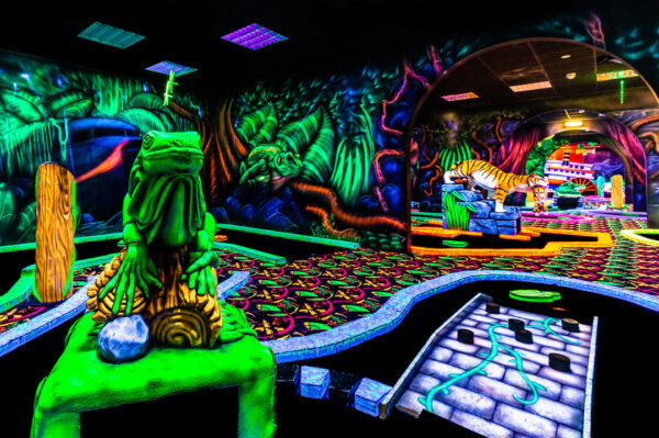 GlowGolf Capelle aan den IJssel © Copyright GlowGolf