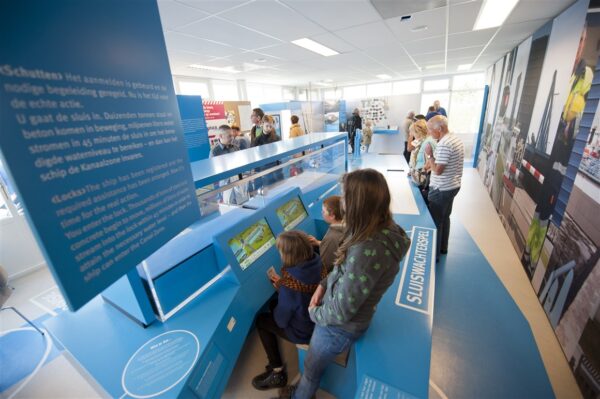 Informatiecentrum Portaal van Vlaanderen © Copyright Bron: www.beeldbank.zeeland.nl, Felice Buonadonna