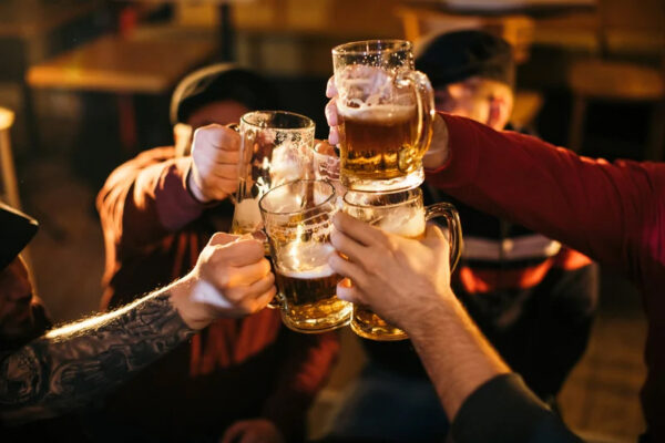 Battle & Cheers © Copyright De Uithof