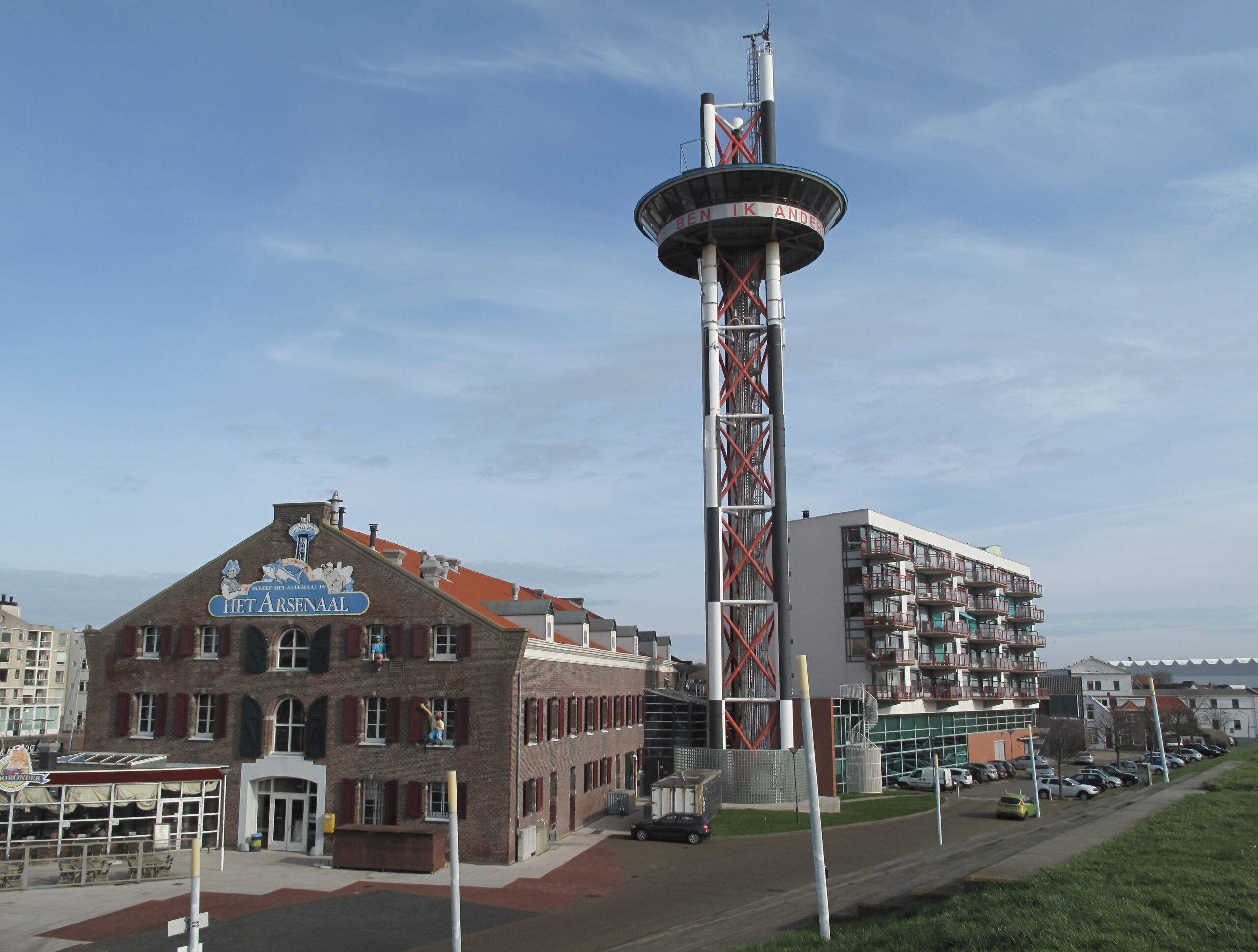 Het Arsenaal © Copyright Wikimedia - MichielverbeekNL onder CC BY-SA 4.0