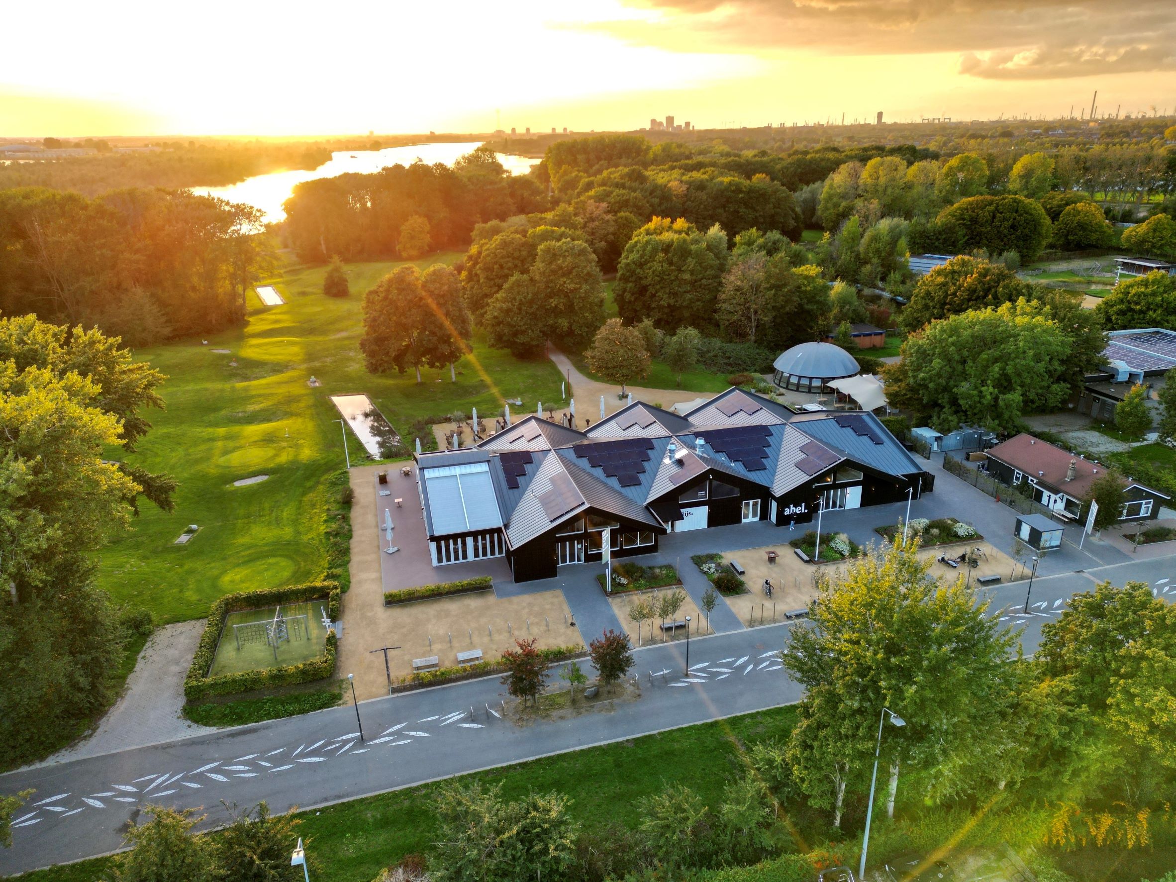 Restaurant © Copyright Abel.